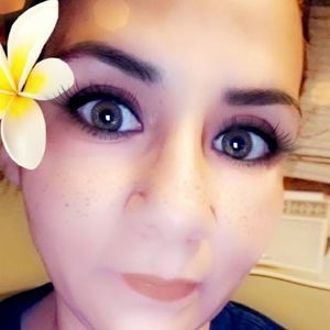 Meet your Posher, Yvette